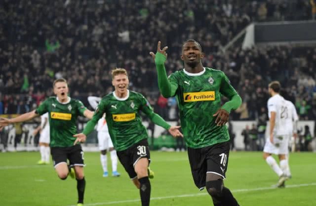 化的足球时 化的足球时