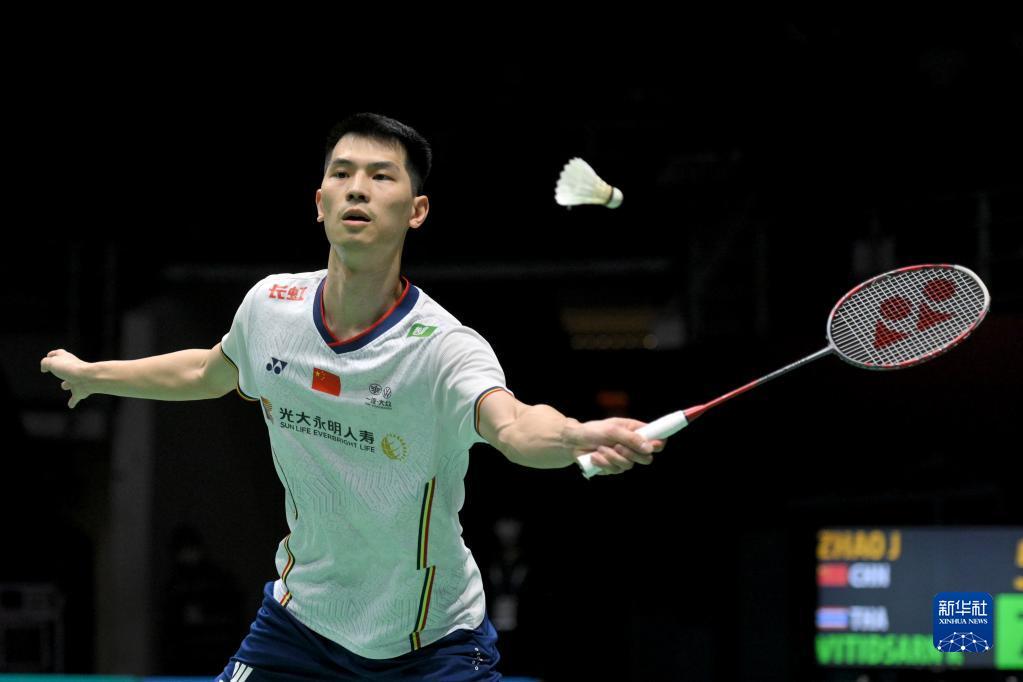 密切监测他 密切监测他