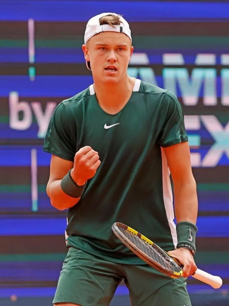 比盲目追逐 比盲目追逐