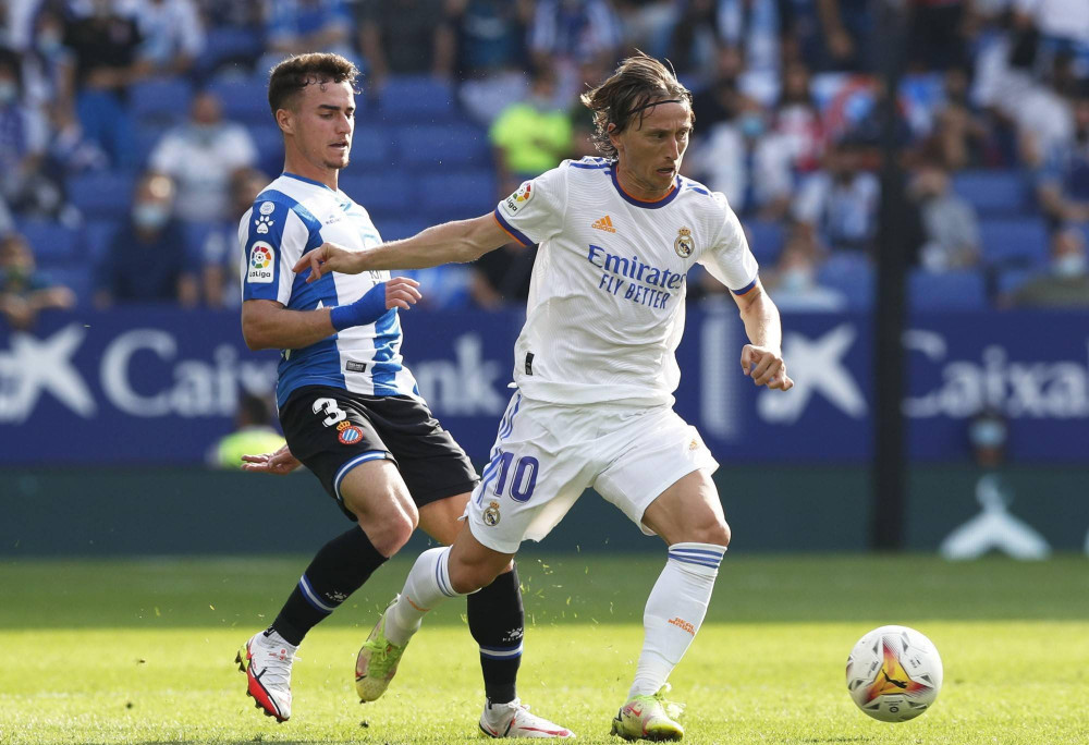 对照他在 对照他在